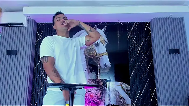 handsome boys22 online show from December 22, 12:16 pm