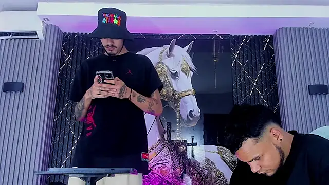 handsome boys22 online show from December 13, 8:04 pm