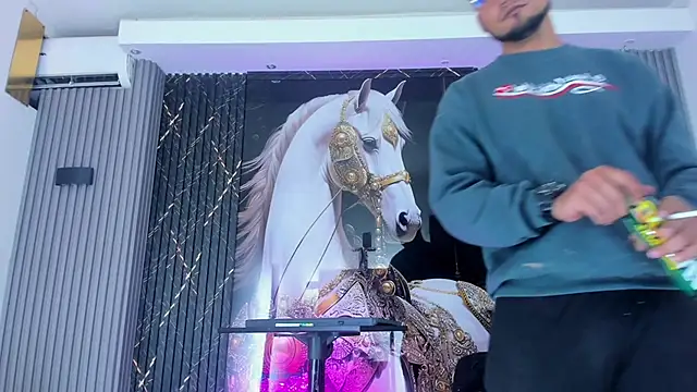 Snapshot of handsome_boys22 chatting on November 21, 4:17 pm handsome boys22 online show from November 21, 4:17 pm