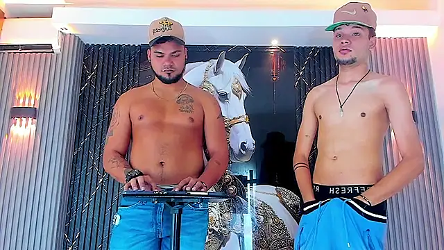 Snapshot of handsome_boys22 chatting on October 25, 11:53 am handsome boys22 online show from October 25, 11:53 am