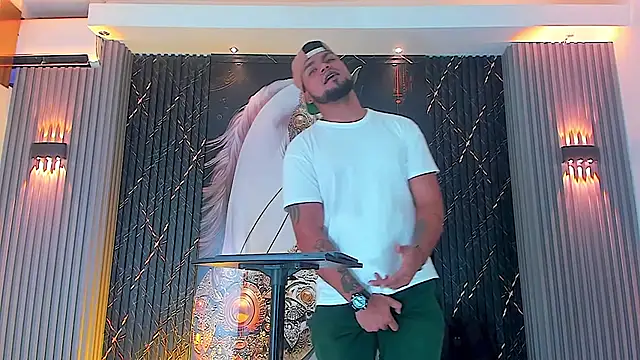 Snapshot of handsome_boys22 chatting on October 24, 12:04 pm handsome boys22 online show from October 24, 12:04 pm