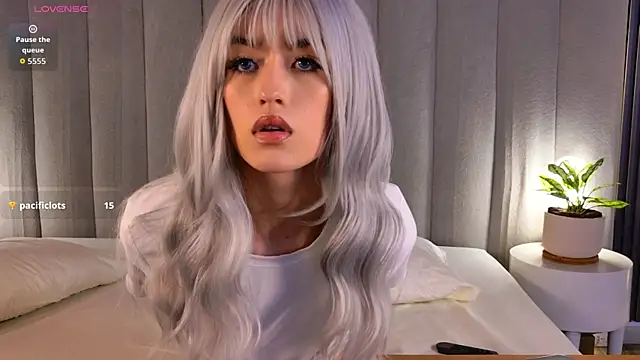 Tiny Dream online show from October 23, 9:24 pm