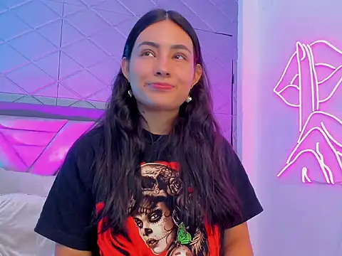 Snapshot of ViolettRouse chatting on November 21, 6:07 pm ViolettRouse online show from November 21, 6:07 pm