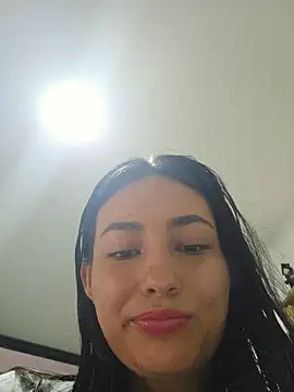 Snapshot of ViolettRouse chatting on November 17, 7:29 pm ViolettRouse online show from November 17, 7:29 pm