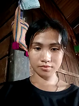 Snapshot of huhu-lele chatting on October 18, 2:35 am huhu-lele online show from October 18, 2:35 am