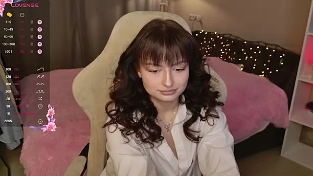 Snapshot of AmarisCeleste chatting on November 12, 7:12 am AmarisCeleste online show from November 12, 7:12 am