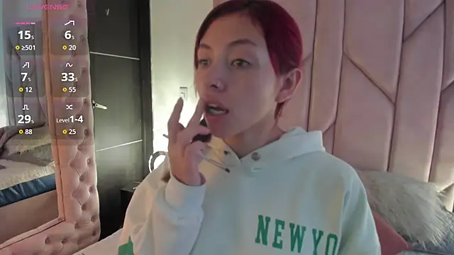 melanie roux   online show from October 31, 12:02 pm