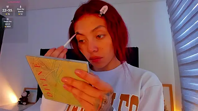 melanie roux   online show from March 28, 12:28 pm