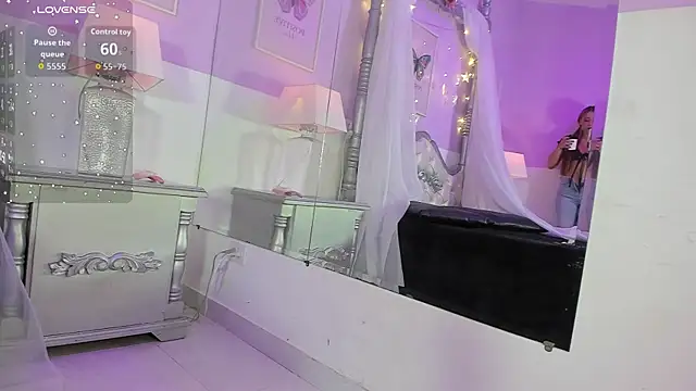 MiaCassel online show from October 26, 12:27 pm