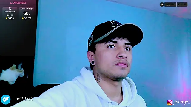 Snapshot of jhon_mendoza_ chatting on November 25, 1:55 pm jhon mendoza online show from November 25, 1:55 pm