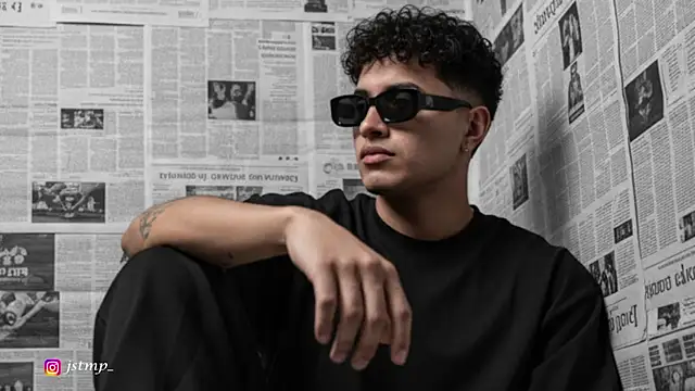 Snapshot of jhon_mendoza_ chatting on November 28, 8:20 pm jhon mendoza online show from November 28, 8:20 pm