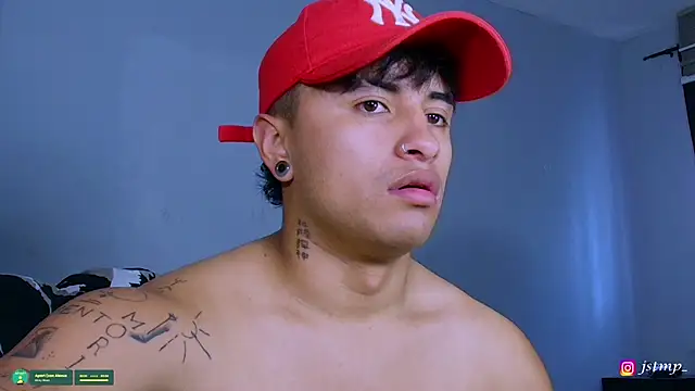 Snapshot of jhon_mendoza_ chatting on November 15, 6:34 pm jhon mendoza online show from November 15, 6:34 pm