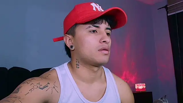 Snapshot of jhon_mendoza_ chatting on November 21, 6:51 pm jhon mendoza online show from November 21, 6:51 pm