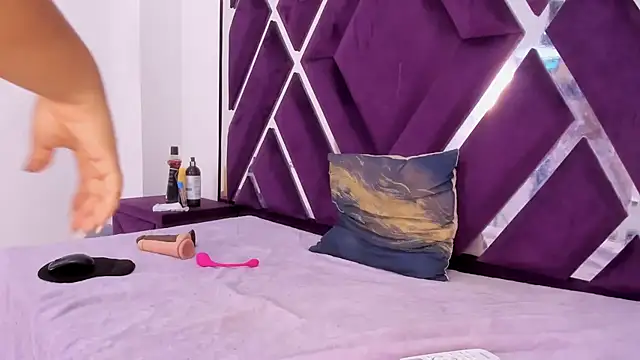 valentinaasm online show from April 13, 3:10 am