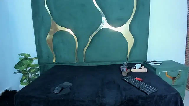 valentinaasm online show from May 5, 3:31 am