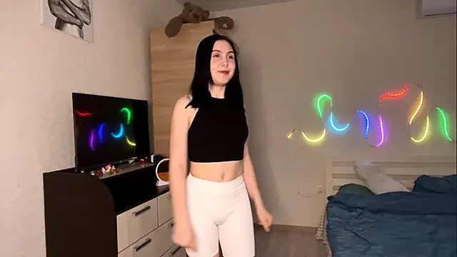 MyraLitterers online show from April 15, 4:00 pm