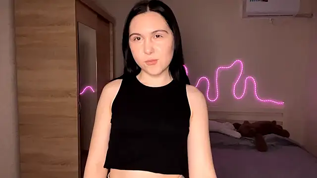 MyraLitterers online show from February 19, 4:37 pm