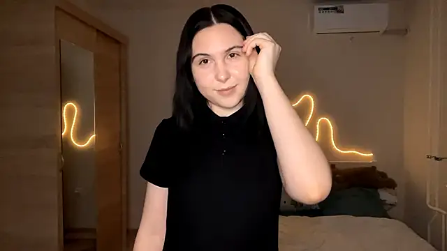 MyraLitterers online show from February 13, 4:40 pm