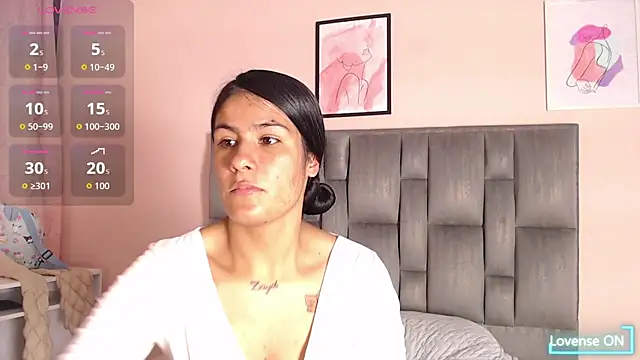 Snapshot of Ailyn8 chatting on October 18, 9:39 pm Ailyn8 online show from October 18, 9:39 pm