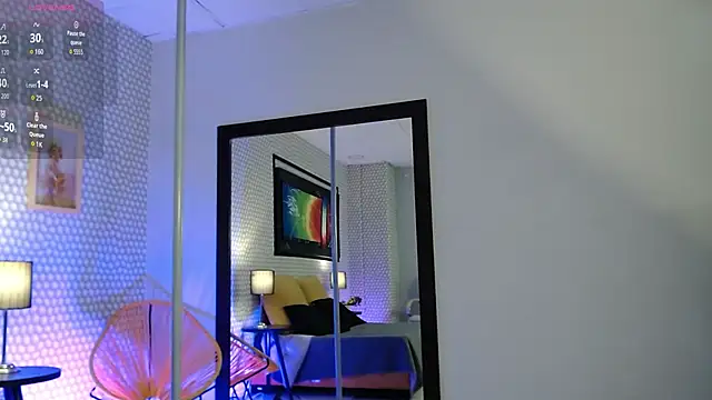 Snapshot of SashaaVixen chatting on December 16, 11:14 am SashaaVixen online show from December 16, 11:14 am