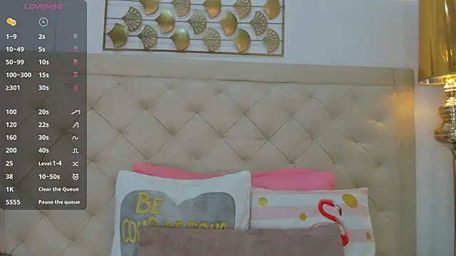 lucia lorenz online show from February 10, 11:31 am