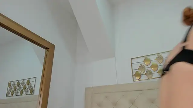 lucia lorenz online show from January 8, 11:27 am