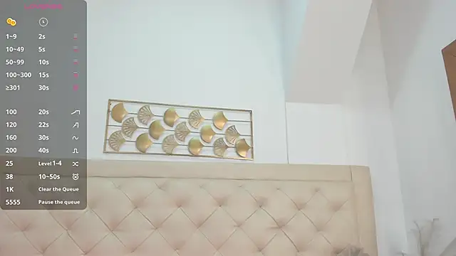 lucia lorenz online show from January 19, 11:25 am