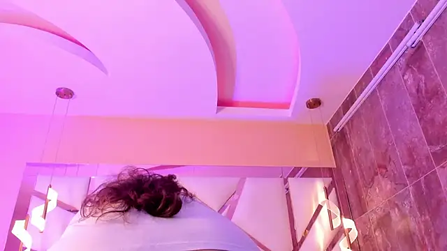 Catalina-Thompson online show from February 9, 11:52 am