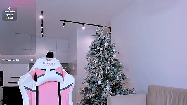 khloeforever online show from January 6, 8:02 pm