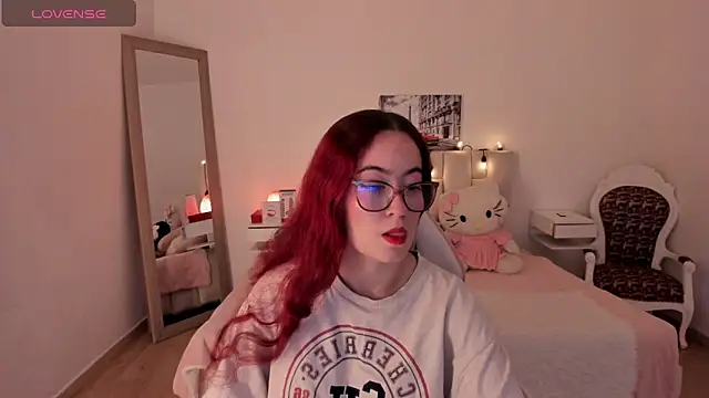 Amaraa couper1 online show from November 28, 3:39 am