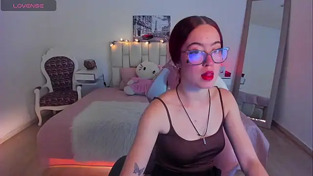 Amaraa couper1 online show from October 31, 3:14 am