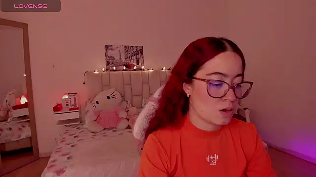 Amaraa couper1 online show from February 5, 3:46 am