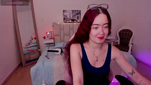 Amaraa couper1 online show from February 14, 3:51 am