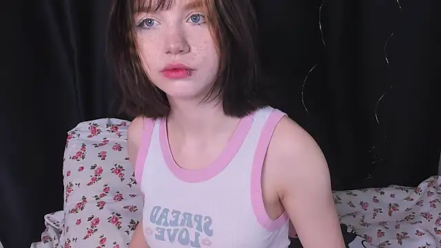 Snapshot of ruby_dallos chatting on November 1, 9:41 pm ruby dallos online show from November 1, 9:41 pm