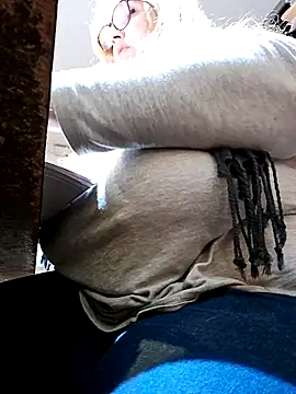 JennyInVegas online show from October 28, 3:33 pm