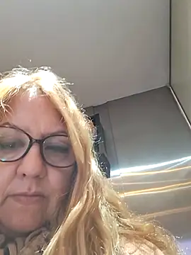 Snapshot of JennyInVegas chatting on July 13, 1:43 pm JennyInVegas online show from July 13, 1:43 pm