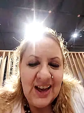 Snapshot of JennyInVegas chatting on July 18, 2:53 am JennyInVegas online show from July 18, 2:53 am