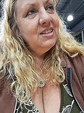 JennyInVegas online show from April 5, 2:40 am