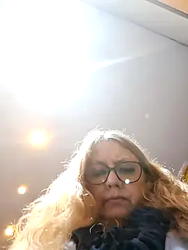 Snapshot of JennyInVegas chatting on July 6, 3:14 pm JennyInVegas online show from July 6, 3:14 pm