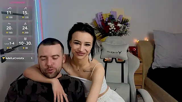 Snapshot of AdeleLaCr0ix chatting on November 13, 6:28 am AdeleLaCr0ix online show from November 13, 6:28 am