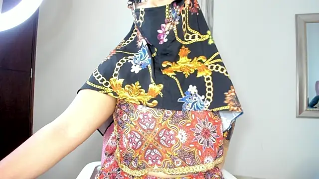 Snapshot of Inaya_Khalifa chatting on October 28, 12:44 am Inaya Khalifa online show from October 28, 12:44 am