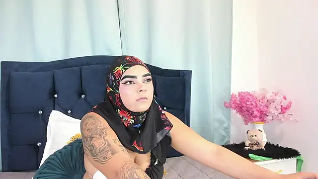 Inaya Khalifa online show from January 7, 12:48 am