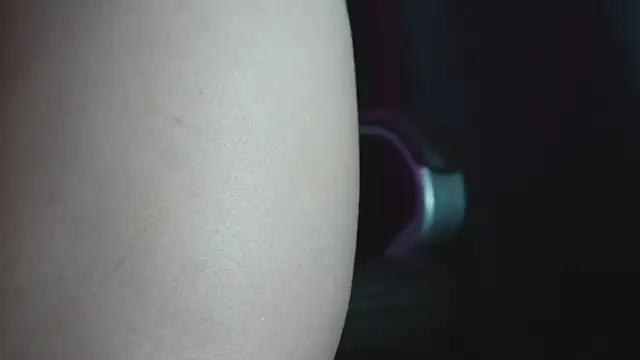 littlee red online show from April 21, 1:42 am