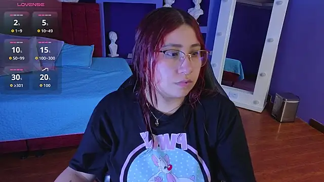 littlee red online show from February 25, 8:52 pm