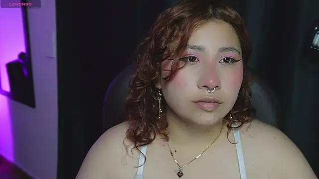 littlee red online show from April 17, 8:44 pm