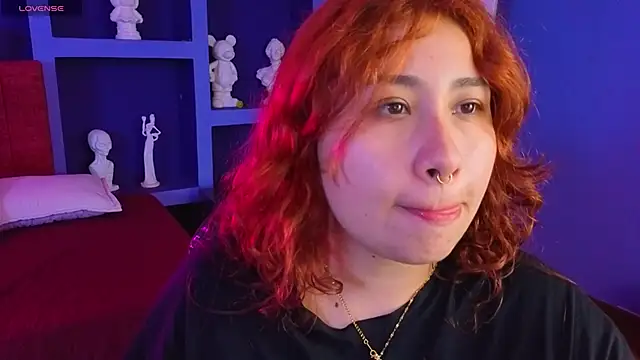 littlee red online show from May 10, 8:22 pm