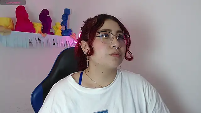 littlee red online show from October 26, 5:24 pm