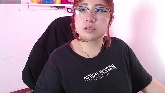 littlee red online show from March 20, 7:26 pm