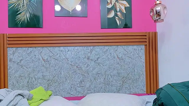 matureahomegirl online show from March 4, 2:52 am