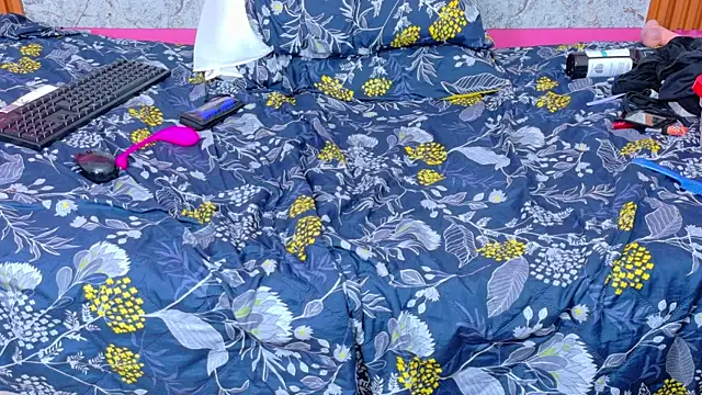 Snapshot of matureahomegirl chatting on February 20, 7:10 am matureahomegirl online show from February 20, 7:10 am